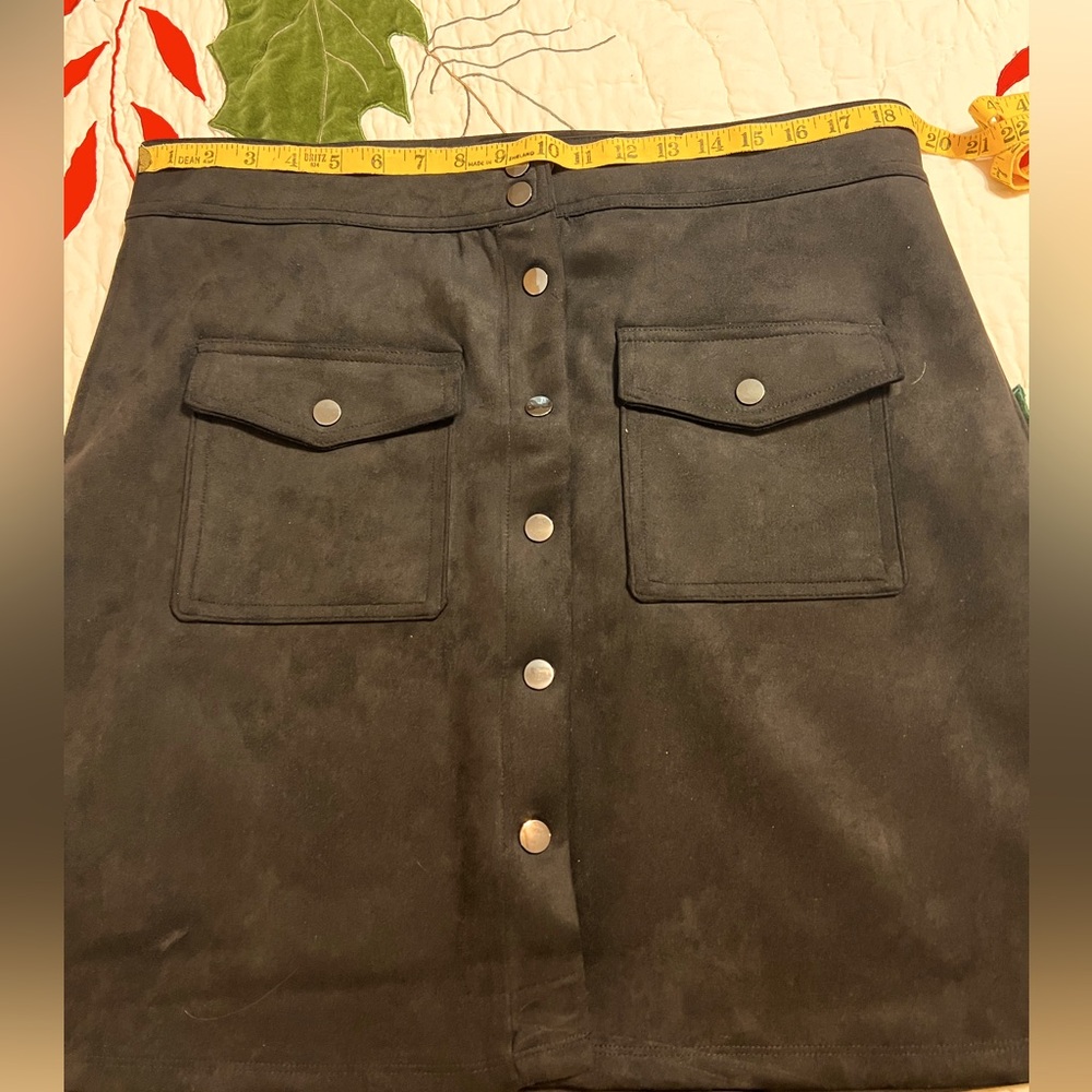 Like new! Black Faux Suede Skirt Size 14